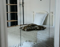Hele huset/lejligheden Charming Suite # 5, In The Heart Of The Ramparts Of Aigues-mortes! (Aigues-Mortes, Frankrig)