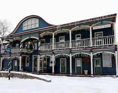 Hotelli Stone Waters Inn (Bellaire, Amerikan Yhdysvallat)