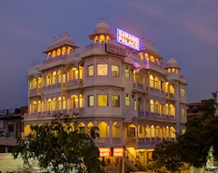 فندق هوتل سارانج بالاس (جايبور, الهند)