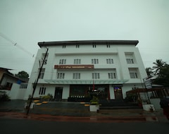 Otel Theertha International (Kozhikode, Hindistan)