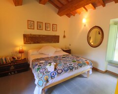 Khách sạn Giallo - Three Bedroom (Loro Ciuffenna, Ý)