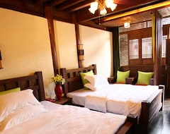 Hotel Huazizai Inn (Lijiang, China)