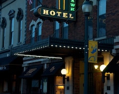 Hotel The Blackhawk (Cedar Falls, USA)