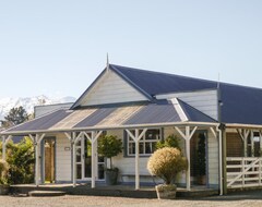 Hotel Tongariro Crossing Lodge (National Park, New Zealand)