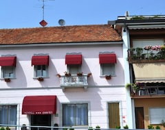 Khách sạn David (Sesto Calende, Ý)
