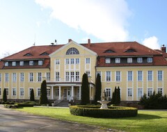 Khách sạn Schloss Wulkow (Neuhardenberg, Đức)