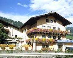Khách sạn Hotel Gasthaus Bacher (St. Johann im Pongau, Áo)