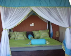 Khách sạn Maweni & Capricho Beach Cottages (Ukunda, Kenya)