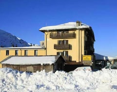 Otel Dolomiti (Passo del Tonale, İtalya)