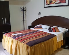 Hotel Suites Jose Felix (Lince, Peru)