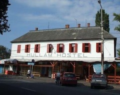 Hullam Hostel (Révfülöp, Mađarska)