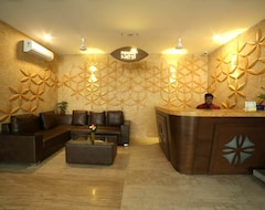 Otel Falcons Nest - La Riviera Suites (Hyderabad, Hindistan)