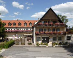 Khách sạn Hotel Zum Bartl (Sulzbach-Rosenberg, Đức)