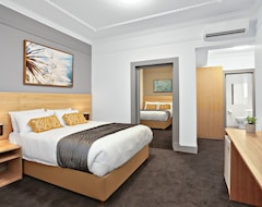 Khách sạn Meridian Hotel (Sydney, Úc)