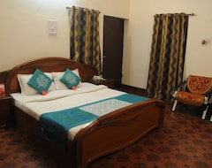 Khách sạn OYO 27835 Baseraz (Patna, Ấn Độ)
