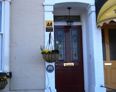 Pensión Wavecrest Guest House (Lowestoft, Reino Unido)