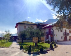 Casa rural Antico Fienile Agritur (Mezzocorona, Ý)