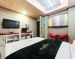 Entire House / Apartment Yuseong New Cupid (Daejeon, South Korea)