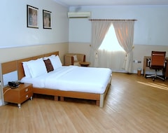 Hotel Quiet Pools Inn & Residence, Ikeja (Lagos, Nigeria)