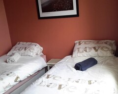 Hotel Loud Mouth Count (Kingston-upon-Hull, United Kingdom)