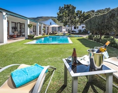 Hotel Sixteen Guesthouse On Main (Hermanus, South Africa)