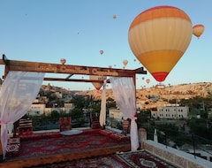 Khách sạn Lucky Cave Hotel Cappadocia (Göreme, Thổ Nhĩ Kỳ)