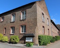 Otel Landhaus Göddertzhof (Erkelenz, Almanya)