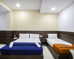 Khách sạn OYO 14194 Hotel Deccan Lodging and Boarding (Hyderabad, Ấn Độ)