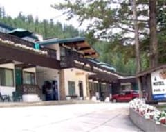 Motel Tyrol (Radium Hot Springs, Canada)