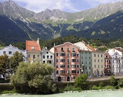 Hotelli Kleines Zweibettzimmer - Hotel Mondschein (Innsbruck, Itävalta)