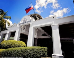 Hotel Luxur Place (Bacolod City, Filipini)