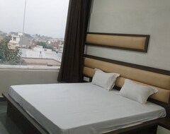 Khách sạn OYO 15673 Hotel Lotus Inn (Hissar, Ấn Độ)