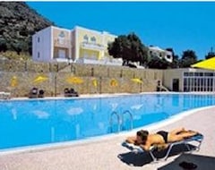 Hotel Marianthi Studios & Apartments (Pefki, Greece)