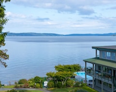 Tüm Ev/Apart Daire Vancouver Island Oceanfront ~stunning Views, Summer Dates Left Aug 27-sept 3 (Nanaimo, Kanada)