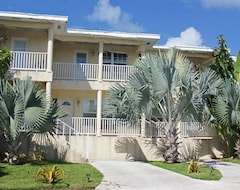 Hotel Sapphire Garden Townhouses (George Town, Bahami)