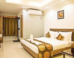 Hotel Clarks Resort (Bhopal, India)