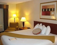 Hotel Baymont Inn and Suites Columbia (Columbia, USA)