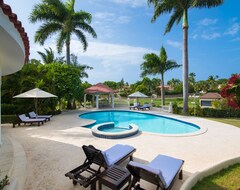 Otel Crown Villas 4 Bdrm - All Inclusive (Puerto Plata, Dominik Cumhuriyeti)