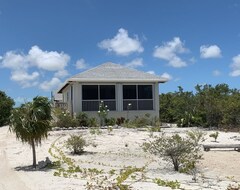 Koko talo/asunto Bambarra Sands Cottage: Private Beachfront House On Bambarra Beach Middle Caicos (Middle Caicos, Turks- ja Caicossaaret)