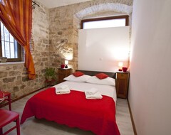 Hotel Hana Rooms (Split, Croacia)