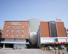 Khách sạn HOTEL STATURE INN (Vadodara, Ấn Độ)
