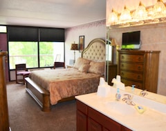 Hotel Rivergate Mountain Lodge and Wedding Chapel (Pigeon Forge, USA)