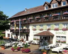 Khách sạn Hotel Sonne (Kirchzarten, Đức)