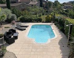 Cijela kuća/apartman Stone House With Private Garden And Swimming Pool Private (Ribes, Francuska)