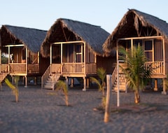 Nhà nghỉ Surfing Turtle Lodge (León, Nicaragua)