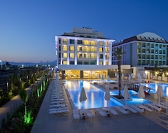 Hotel Tui Day & Night Connected Club Life Belek (Serik, Turkey)