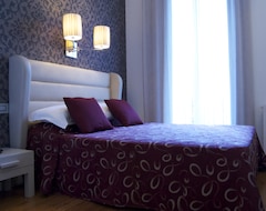 Hotel Aspromonte (Milan, Italy)