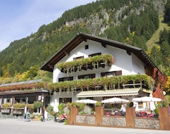 Hotel Partenerhof (Gaschurn-Partenen, Austria)