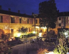 Khách sạn Al Castello Resort (Sillavengo, Ý)