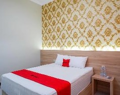 Hotel Reddoorz Plus @ Jl Pemuda Pati (Kudus, Indonezija)